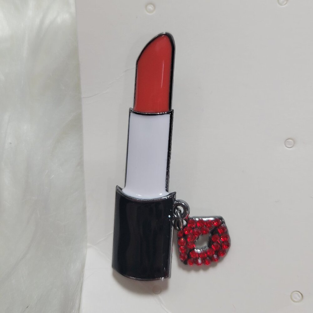 Betty Boop Pin Set - Picture 3 of 5